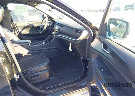 2023 Jeep Grand Cherokee L Altitude X 4X4 from USA, damaged, VIN 1C4RJKAG4P8907972